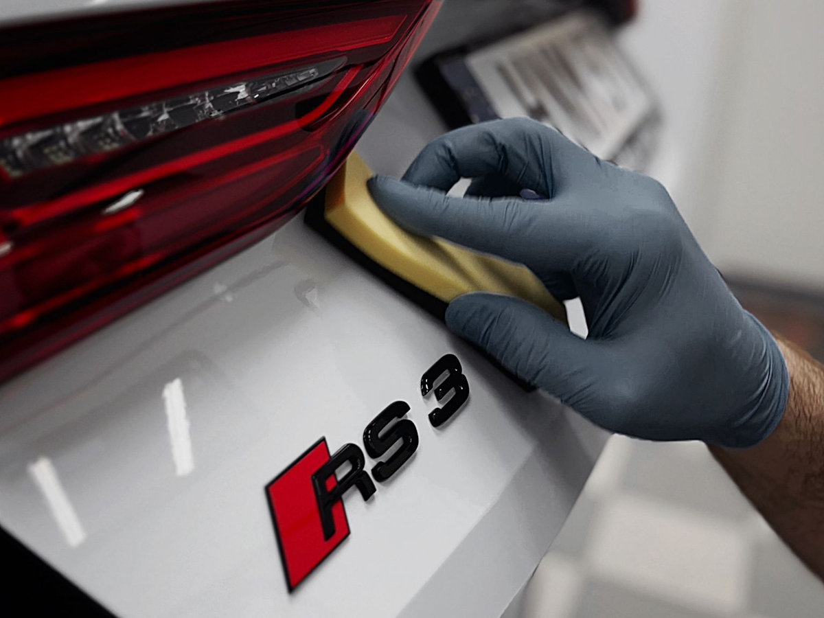 Sisustan puhdistus ja viimeistely